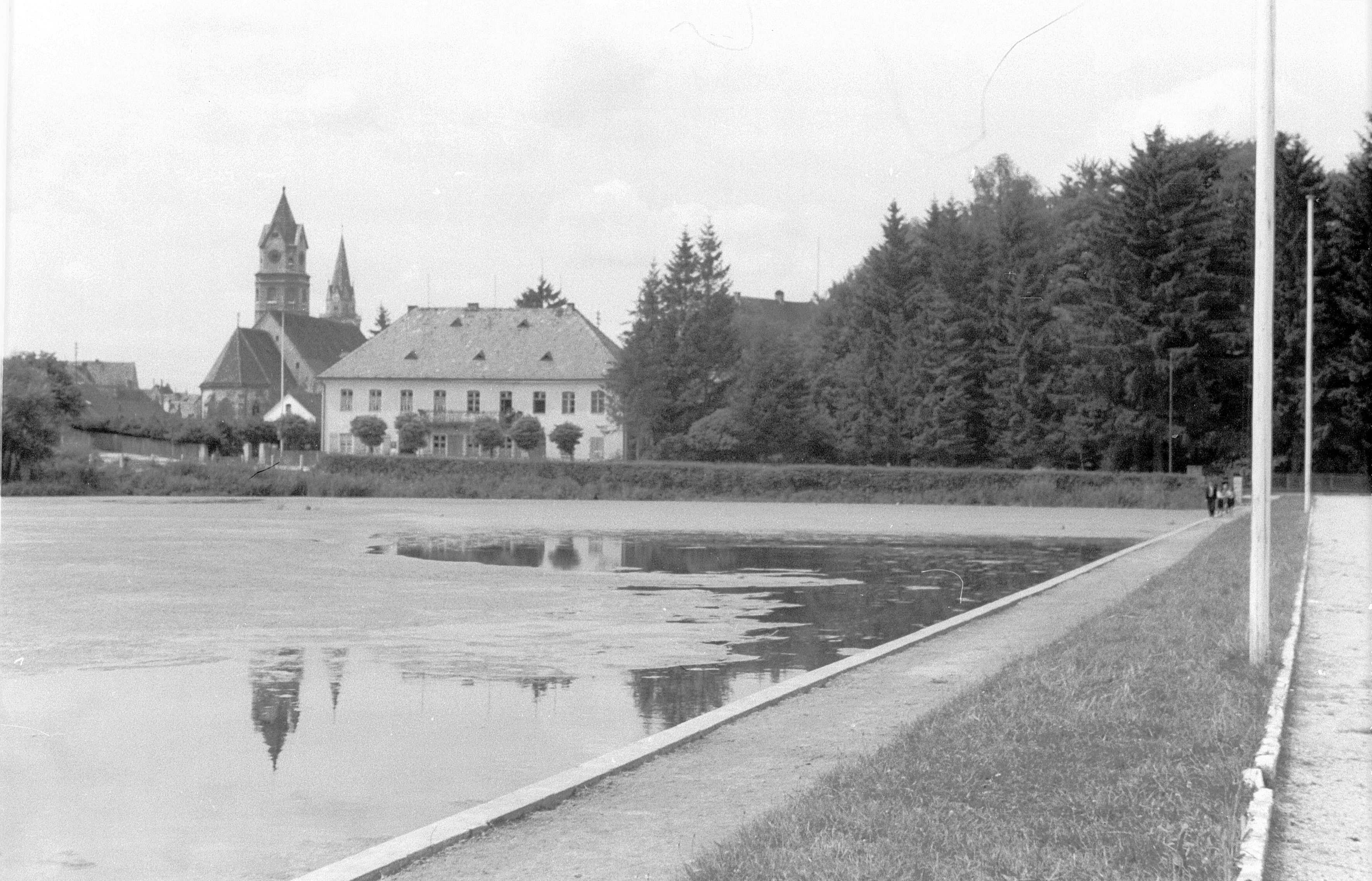 044 Schlossweiher mit Riedner Haus